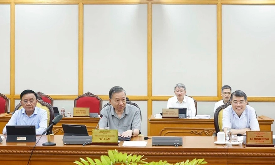 Bộ Chính trị định hướng cơ chế mới tạo đột phá cho TPHCM