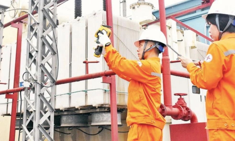 Tiêu thụ điện đã tăng mạnh trong những ngày nắng nóng vừa qua