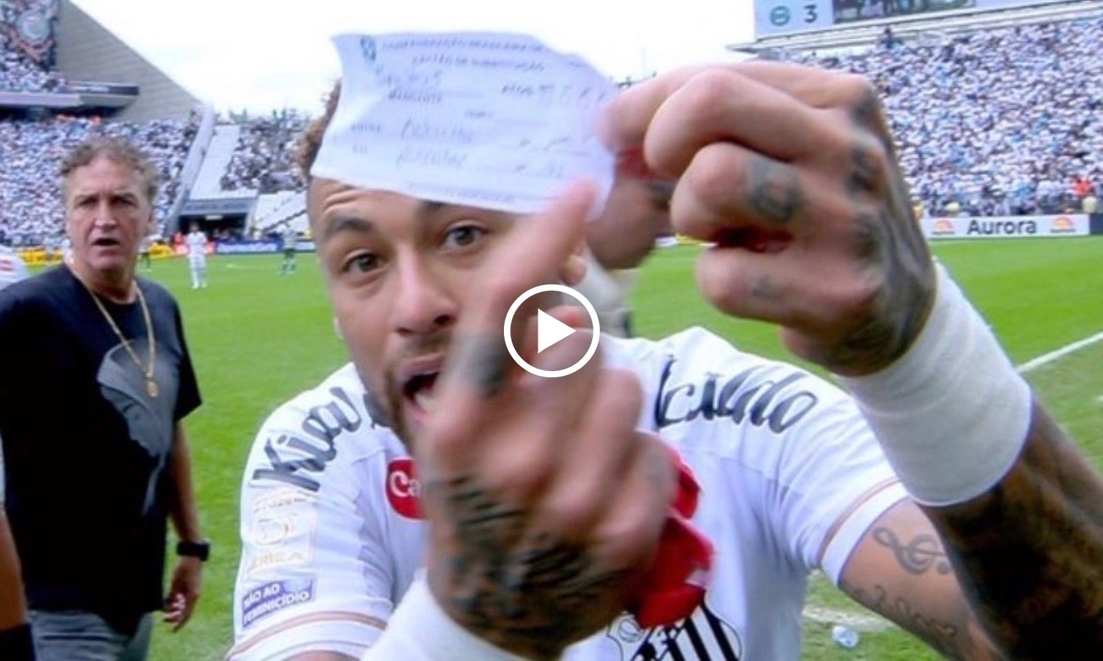VIDEO: Neymar tung bằng chứng bị trọng tài ép rời sân hy hữu 