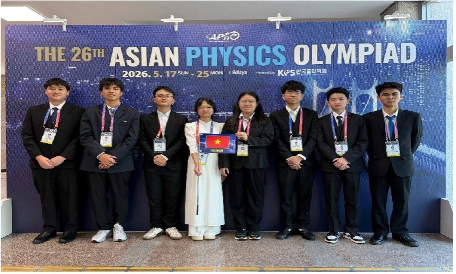 Việt Nam giành 8 huy chương Olympic Vật lý châu Á 2026, 100% thí sinh đoạt giải