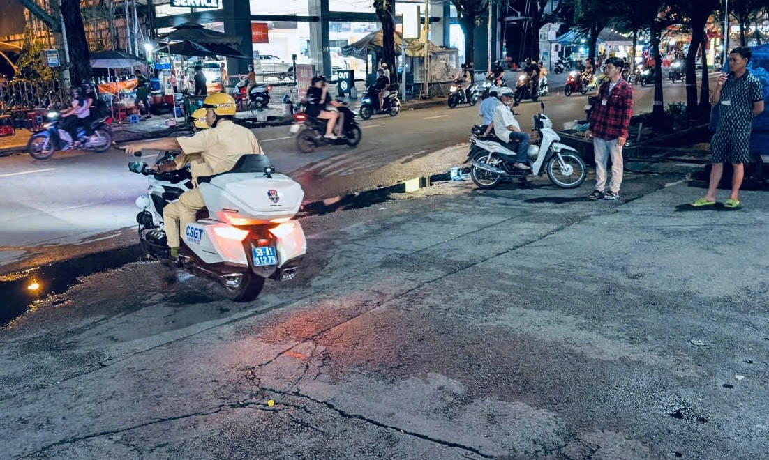 Công an TPHCM mở đường cho xe cấp cứu chở tim hiến tặng đến bệnh viện