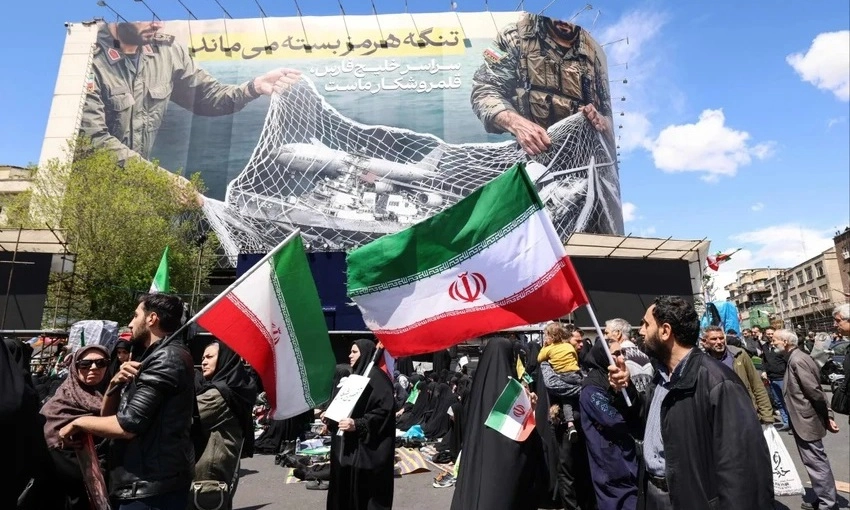 Quân đội Iran quyết tâm chiến đấu vì đất nước