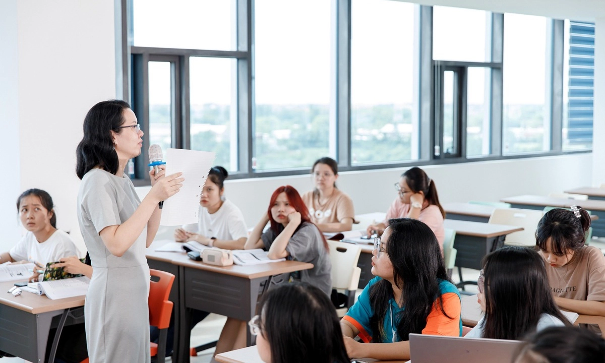 Giảng viên đồng cơ hữu không phải làm toàn thời gian