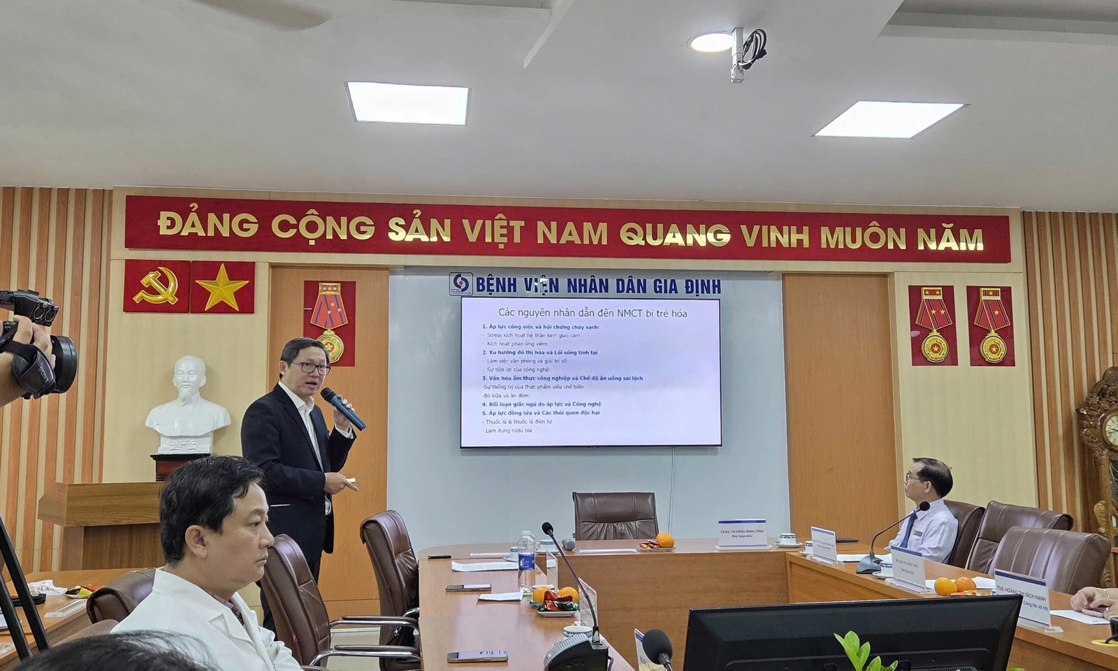 Nhồi máu cơ tim – “Cơn sóng ngầm” đang hủy hoại người trẻ