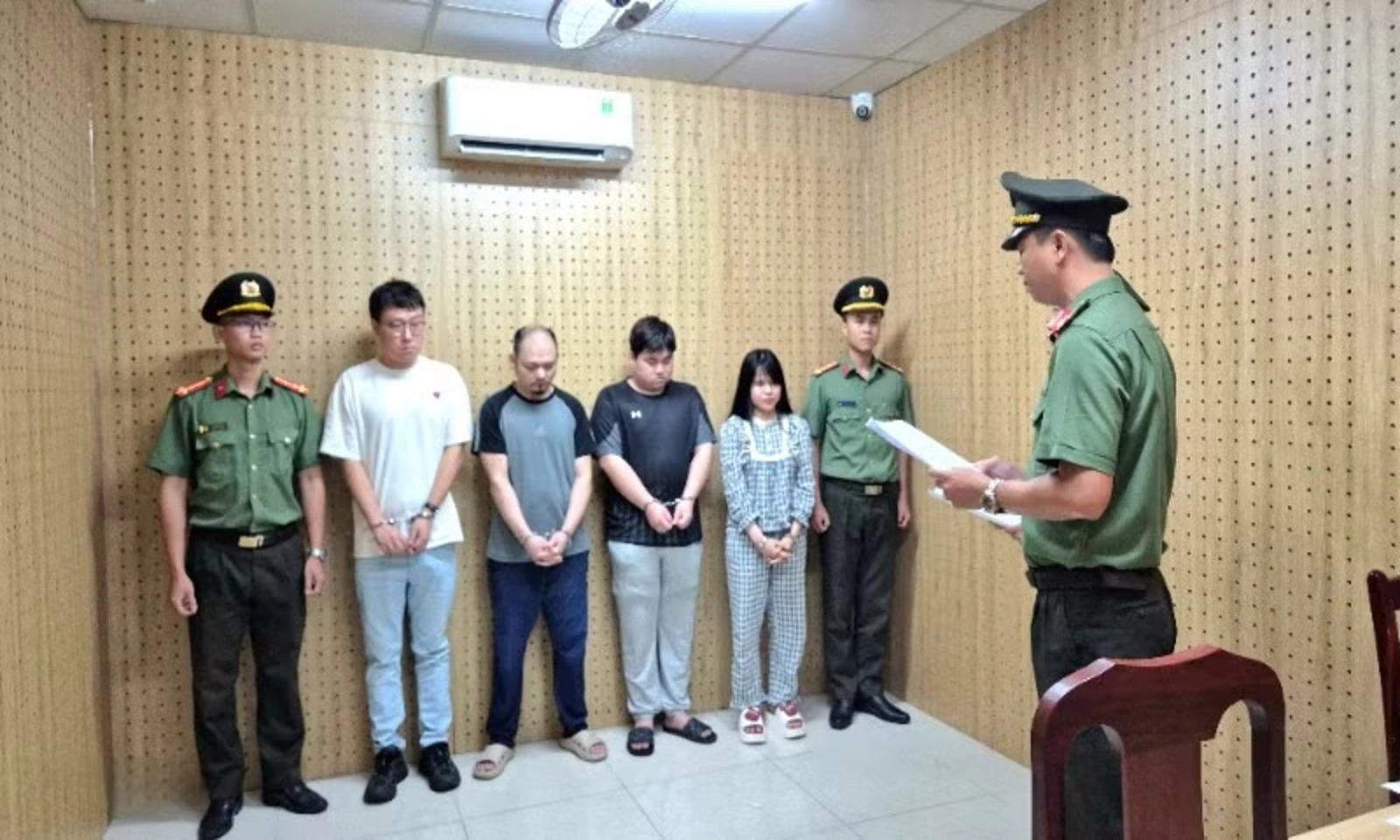 TPHCM phát hiện hàng trăm người nước ngoài vi phạm, khởi tố 8 vụ án hình sự