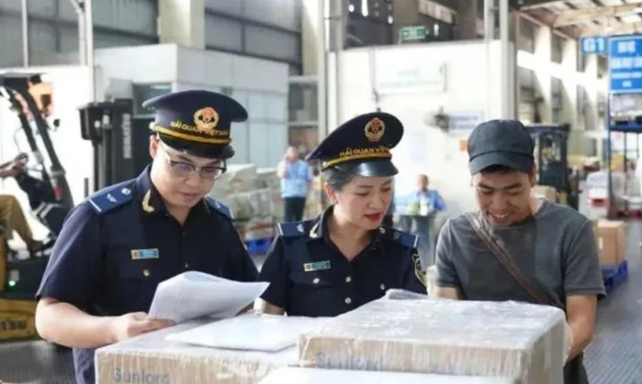 Tiếp tục tinh gọn bộ máy thuế, hải quan