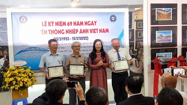 Kỷ niệm ngày truyền thống ngành Nhiếp ảnh Việt Nam