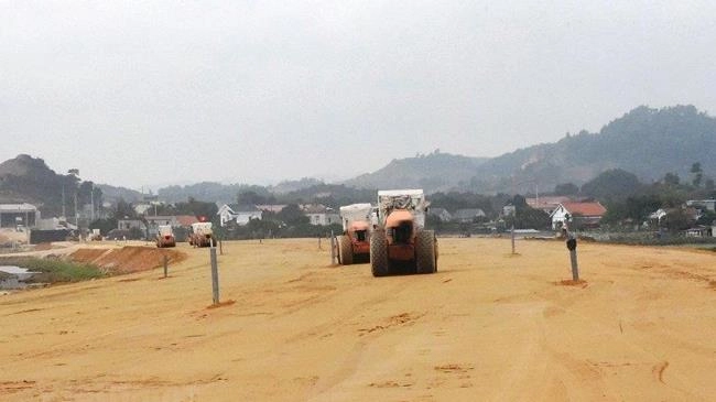 Cao tốc Bắc - Nam giai đoạn 2: Bàn giao mặt bằng mới đạt gần 81%