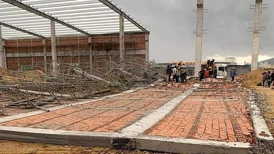 Bắt giam 2 lãnh đạo doanh nghiệp xây dựng liên quan vụ sập tường làm 11 người thương vong