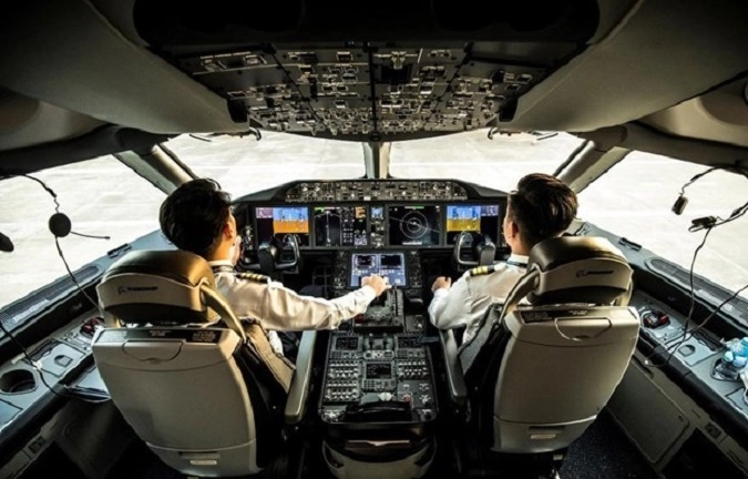 Dương tính với chất cấm, 1 phi công Vietnam Airlines bị sa thải