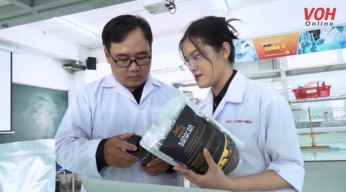 Sản phẩm dinh dưỡng cho hoa kiểng từ chuối và bã mía