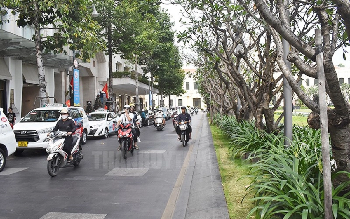 Điều chỉnh giao thông đường Nguyễn Huệ (quận 1)
