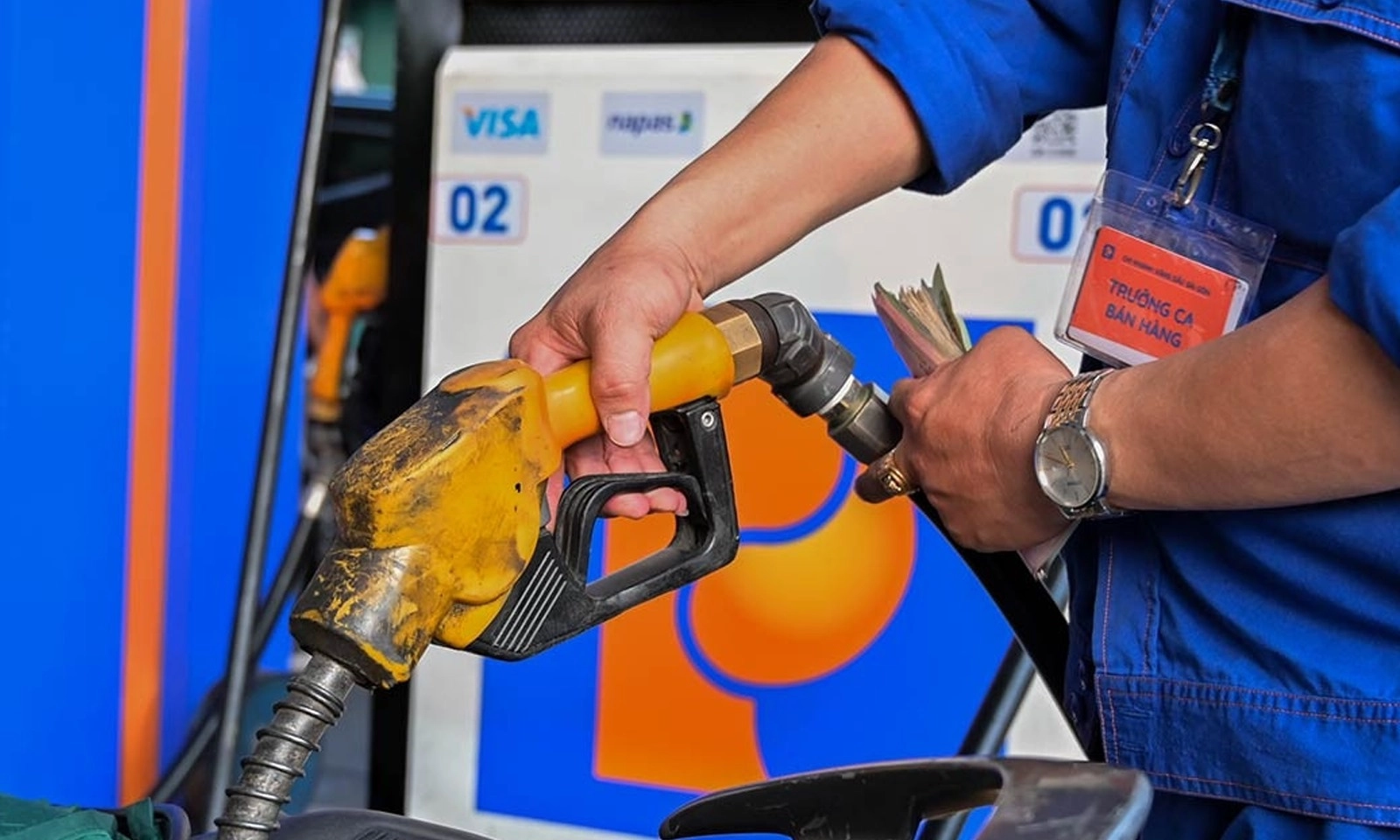 Giá xăng dầu trong nước ngày mai có thể tăng trở lại